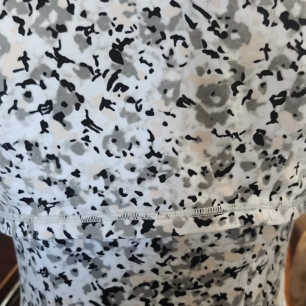 Lululemon Athletica Silver/Gray Asana Jacket - Picture 12 of 15